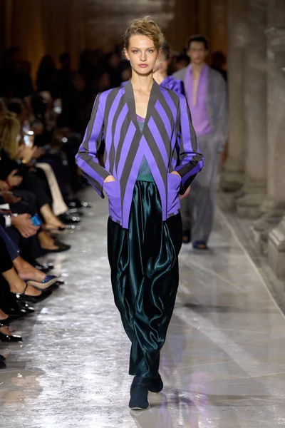 Look 55
